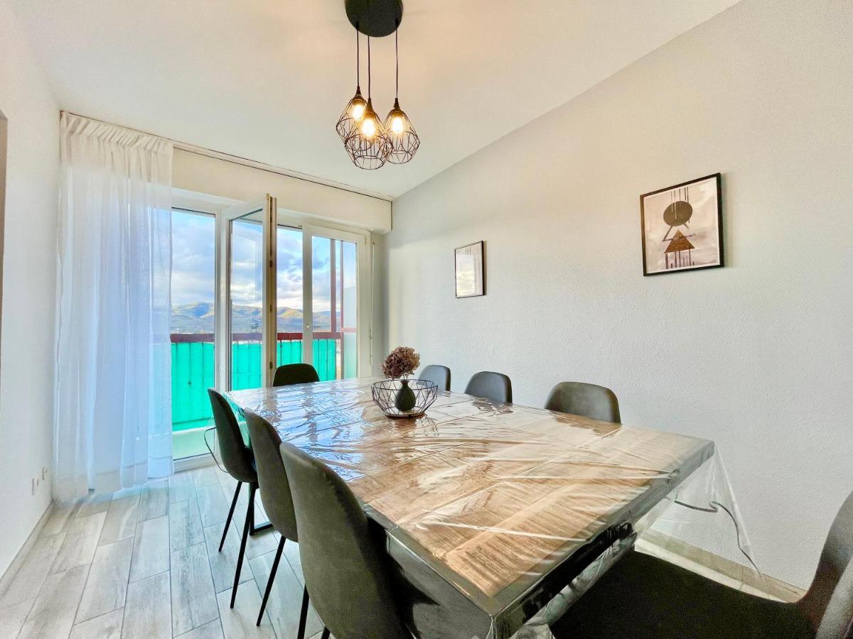 Apartamento Colmar - La Cigogne - Balcon - Vue Degagee - Netflix - Wifi Fibre - Parking Gratuit - Quartier Populaire Exterior foto