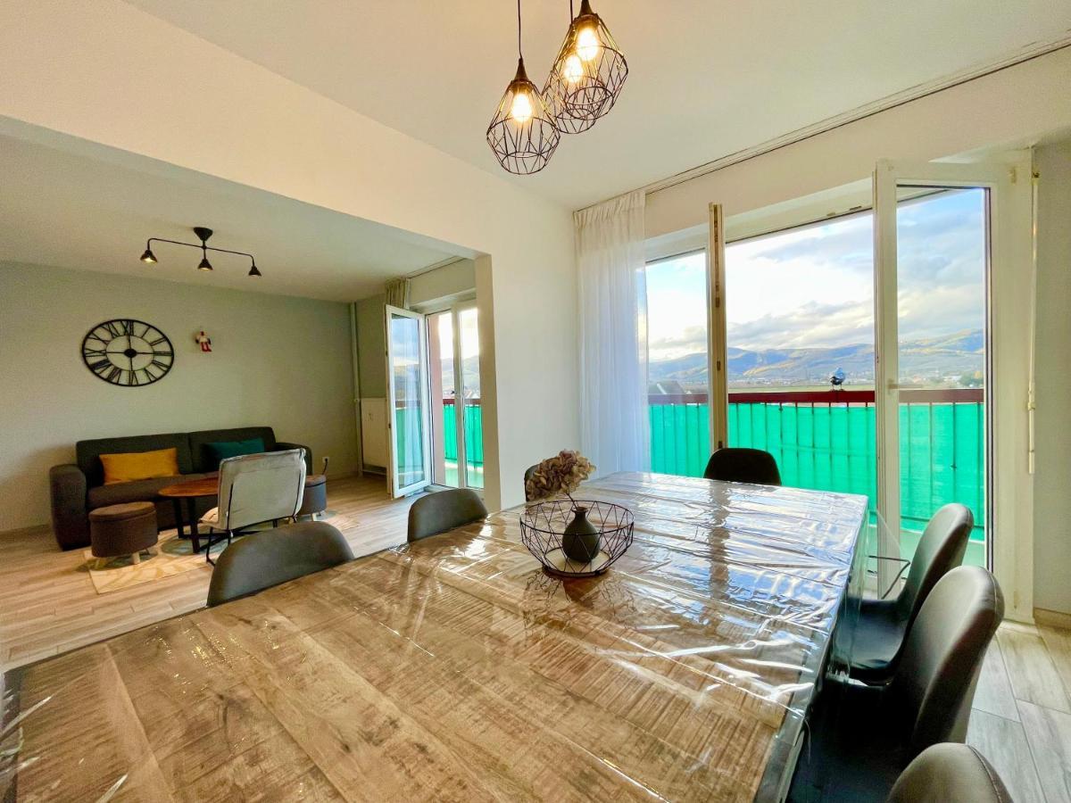 Apartamento Colmar - La Cigogne - Balcon - Vue Degagee - Netflix - Wifi Fibre - Parking Gratuit - Quartier Populaire Exterior foto